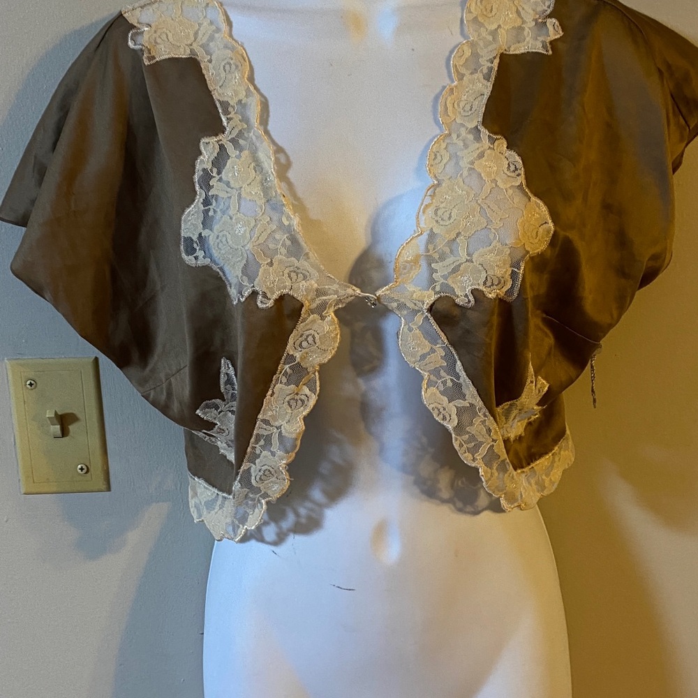 Top - Picture 4 of 4